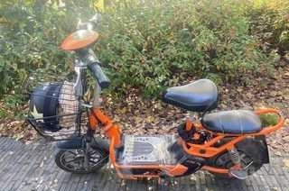 雅迪电动车 满电能跑25公里左右  需同城...