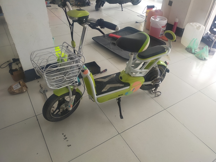 爱玛，电动车，4812的电池，价格650，...