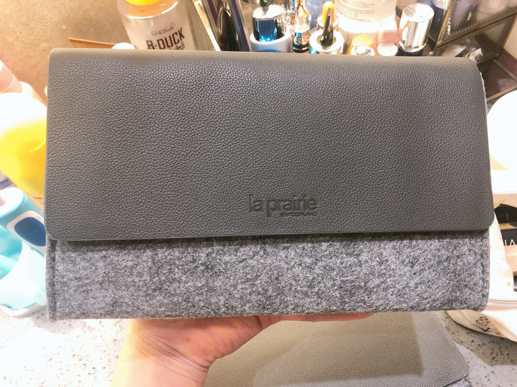 LP手拿包，全新，70包邮哦，正品哦，