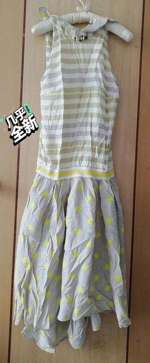 夏天露背装长裙