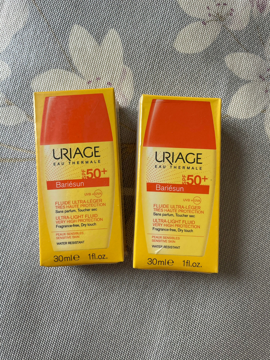 依泉轻盈倍护防晒乳SPF50+