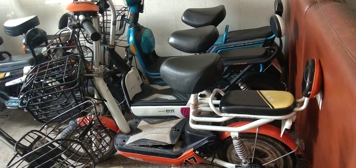 48伏电动车，车子各性能完好，买回去不用另...