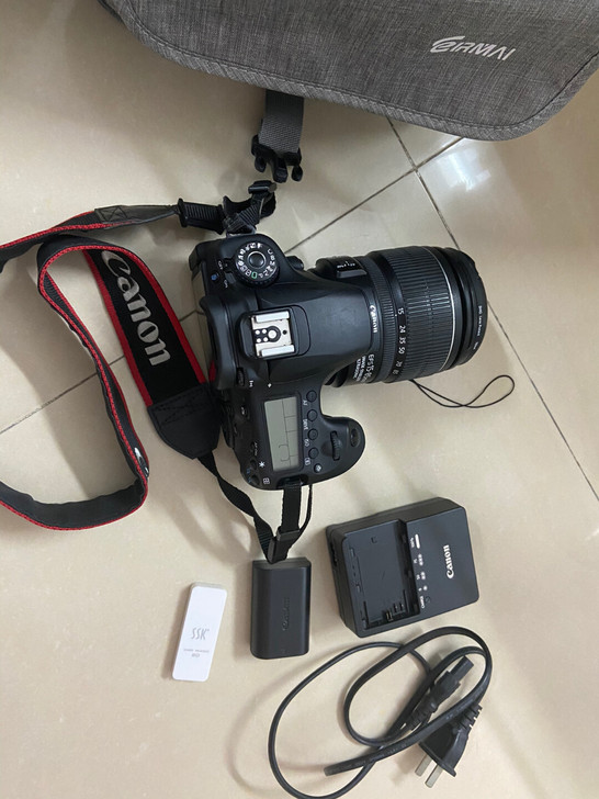 佳能单反60D全套 送相机包储存卡