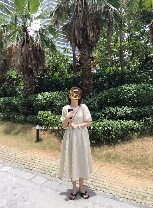 泡泡袖显瘦法式初恋连衣裙夏新款气质白色香风...