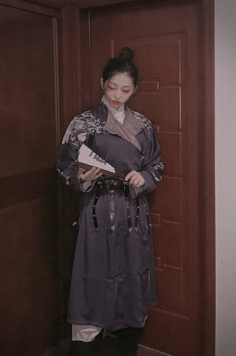 流烟昔冷-云隐 (不包括内衬腰带）穿出去过...