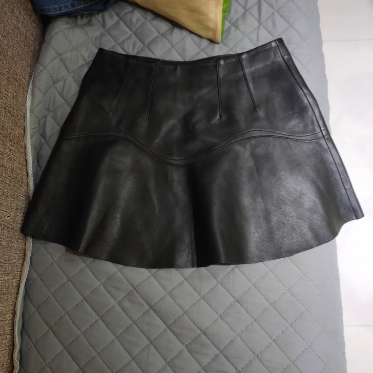 软羊皮鱼尾裙,腰围70$$##$$裙长37...