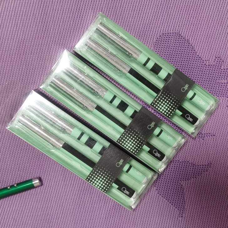 两支盒装圆珠笔