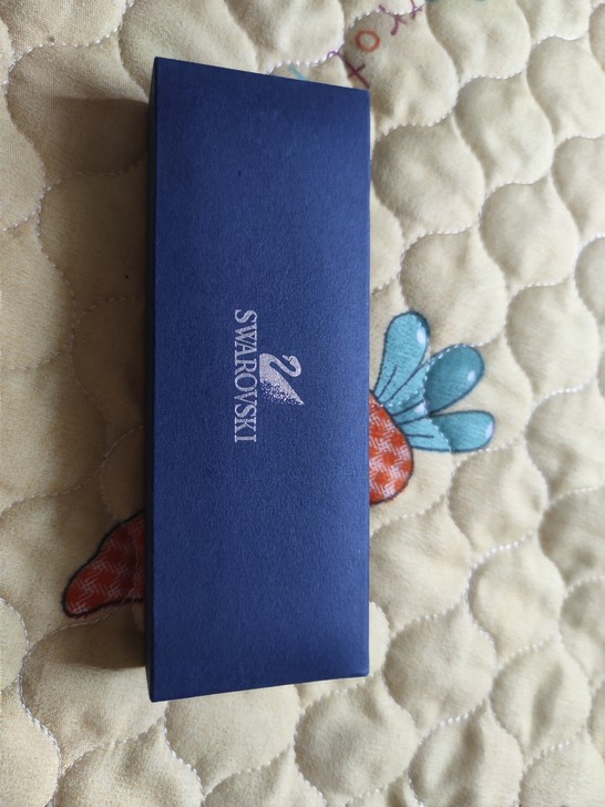 施华洛世奇的经典圆珠笔，全新，没用过，有礼...