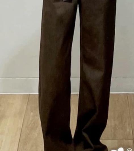 优衣库显瘦神裤之一 可以去小红书搜到的买来...