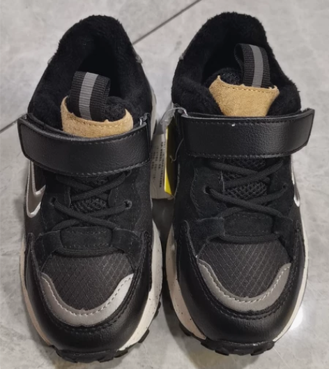 儿童阿甘鞋 26码一双内长16厘米 新旧程...