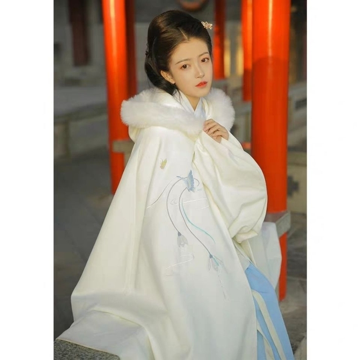 【铃兰】改良学生斗蓬女古风加厚保暖长款汉服...