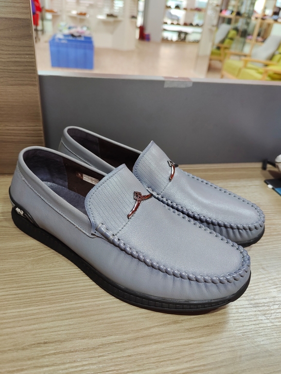 头层牛皮骆驼正品男士休闲鞋子、