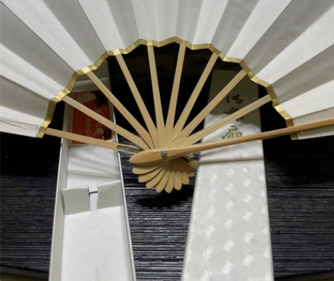 日本 舞扇 边缘金箔 扇面自己提笔 画画 ...