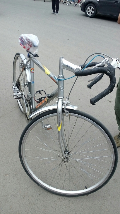 二手自行车      27英寸捷安特牌公路...