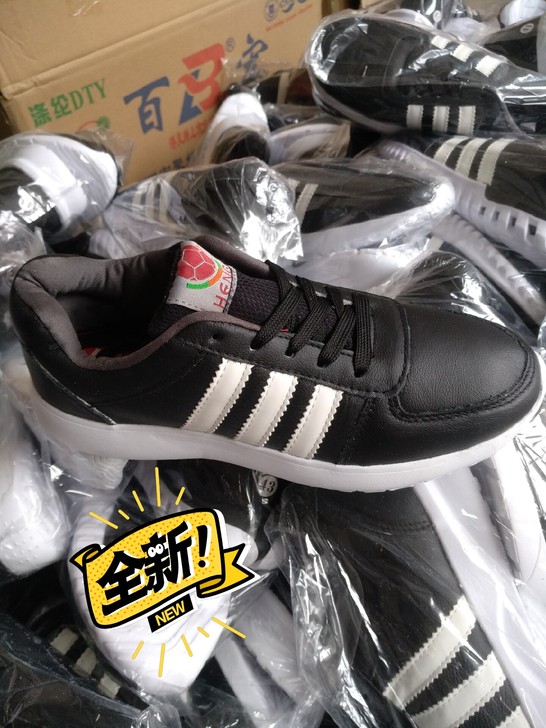 断码处理头层牛皮男士四季款轻底透气休闲鞋运...