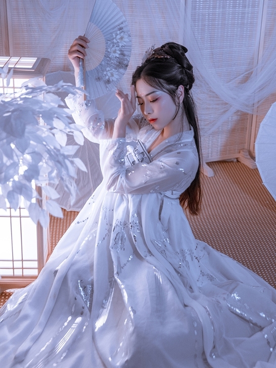 艺缕家汉服  白云鹤，s码