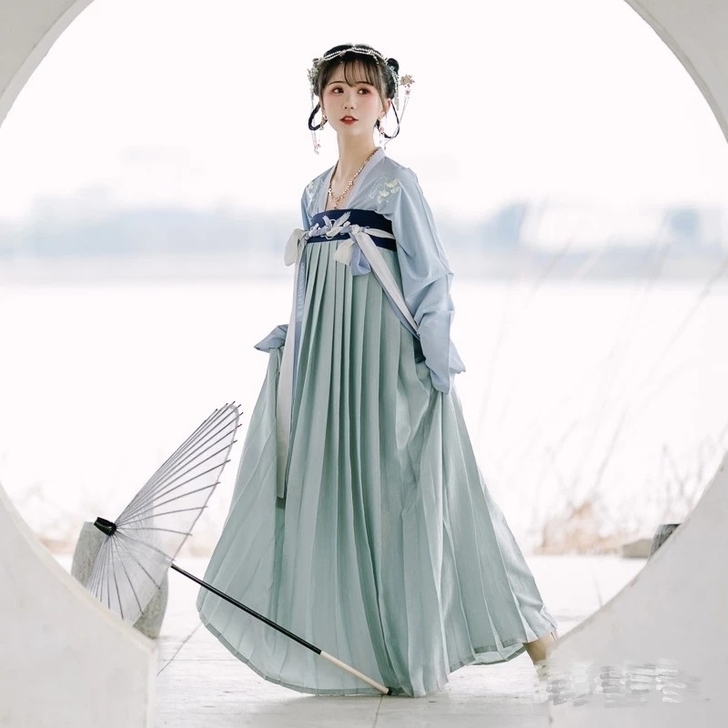 流烟昔冷 临安   S码