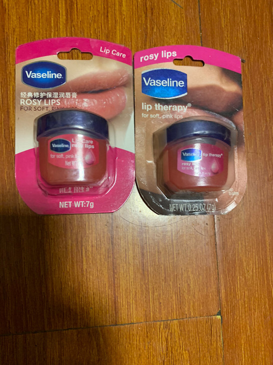 凡士林润唇膏凡士林润唇膏15元一个