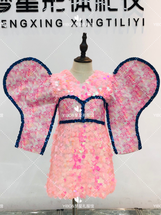 爱宁设计【独家】儿童潮服出租 女童走秀服装