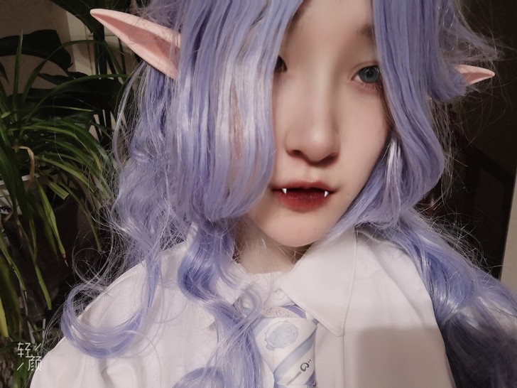 蓝紫色渐变卷发发假发