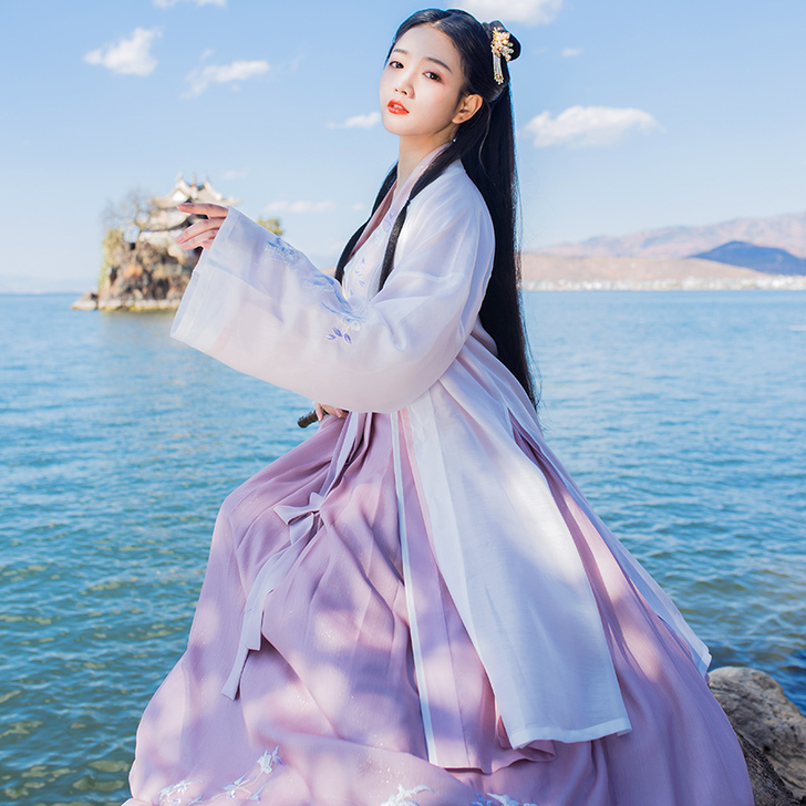 重回汉唐 褙子，买回来没穿出去过但是洗过，...