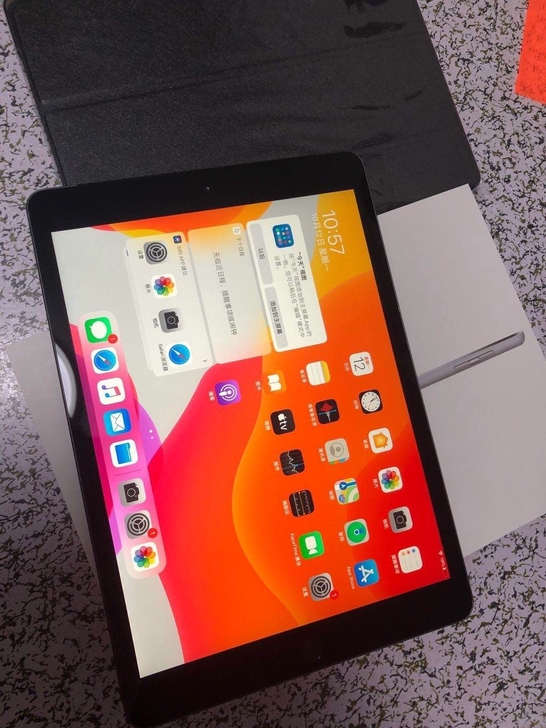 闲置转让！苹果ipad 2019 128g...