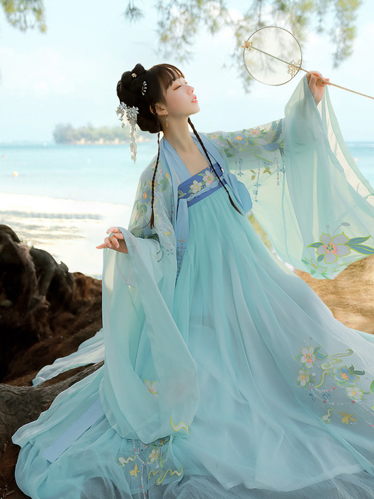 艺缕原创正品【春色】汉服春夏款重工刺绣齐胸...