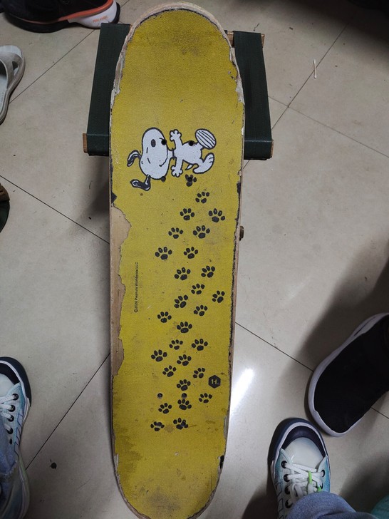 doggies黑科技滑板板面，橙色如图，搞...
