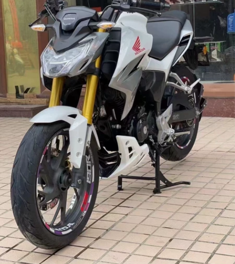 小忍者摩托车跑车趴赛街车地平线街车公路赛2...