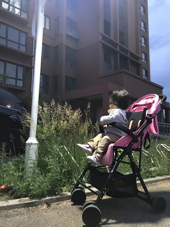 宓驰婴儿车  轻巧  方便外带  使用率高...
