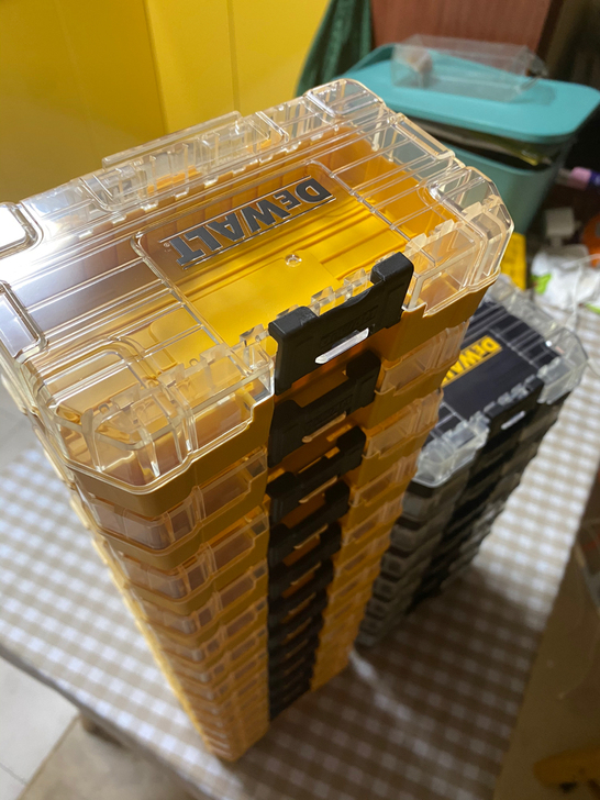 得伟 可堆叠零件盒5个装 批头盒 工具盒 ...