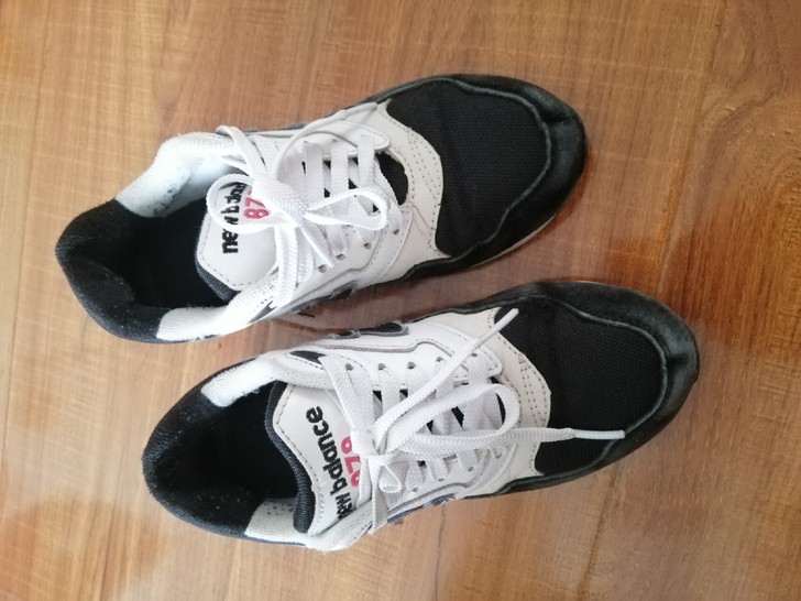 包邮  二手   新百伦运动鞋   正品