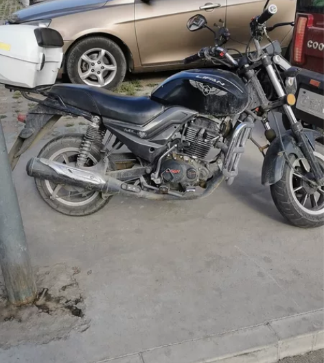 出售力帆150摩托车，公户2018的车，没...