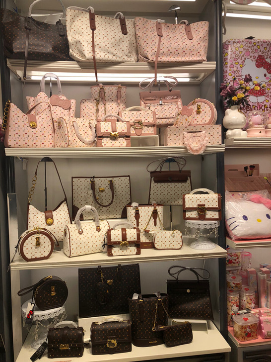 2021新款HelloKitty女包单肩包...