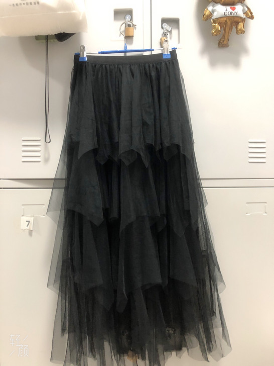 网纱蛋糕裙半身裙 基本全新 仅穿过几次 黑...