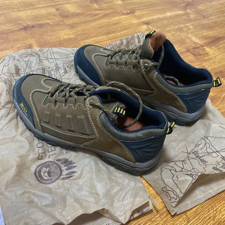 全新公牛登山鞋 户外鞋 旅游鞋    骆驼鞋