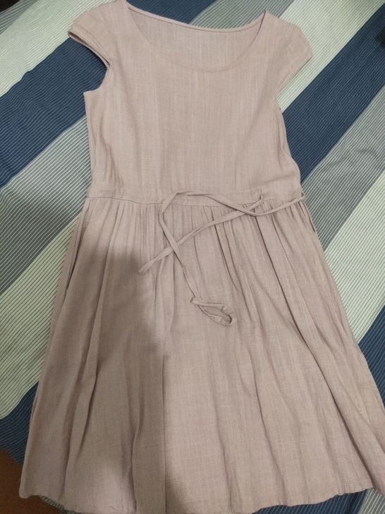 棉麻连衣裙,收腰的,买来穿过2次,然后一直...