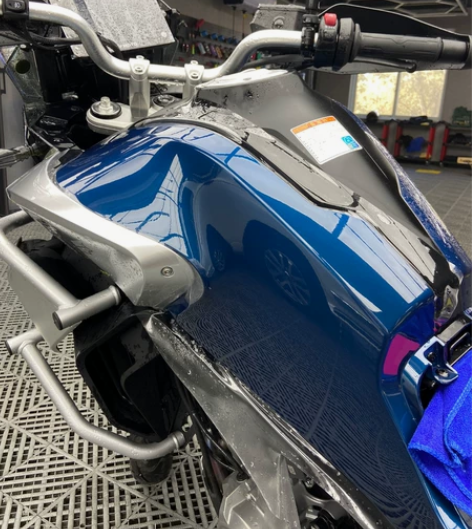 摩托车贴膜隐形车衣全车改色膜贴膜施工隐形车...