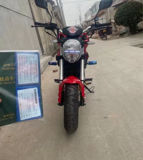 精品银钢小怪兽125行驶一千多公里成色完美...