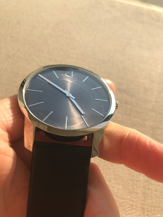 之前给老公买的手表，但是就戴了两次就不戴了...