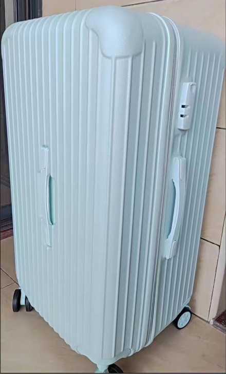 店铺不开了，全新网红拉杆箱50寸行李箱学生...