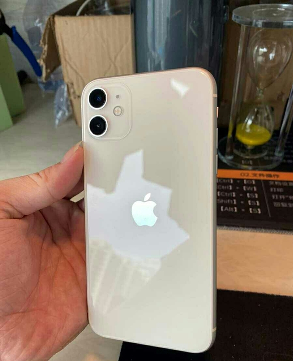 自用苹果手机iphone11白色国行原装无...