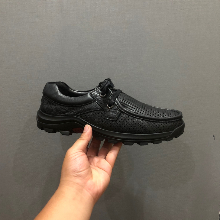 骆驼品牌男鞋 头层牛皮透气男士夏季简约百搭...