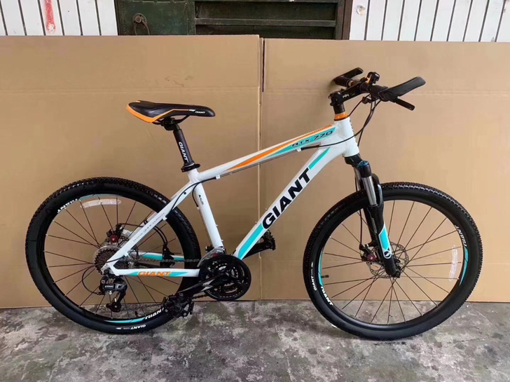 全新正品捷安特自行车,全新未拆箱,保证正品...