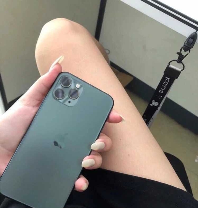 苹果11promax暗夜绿色256G，成色...