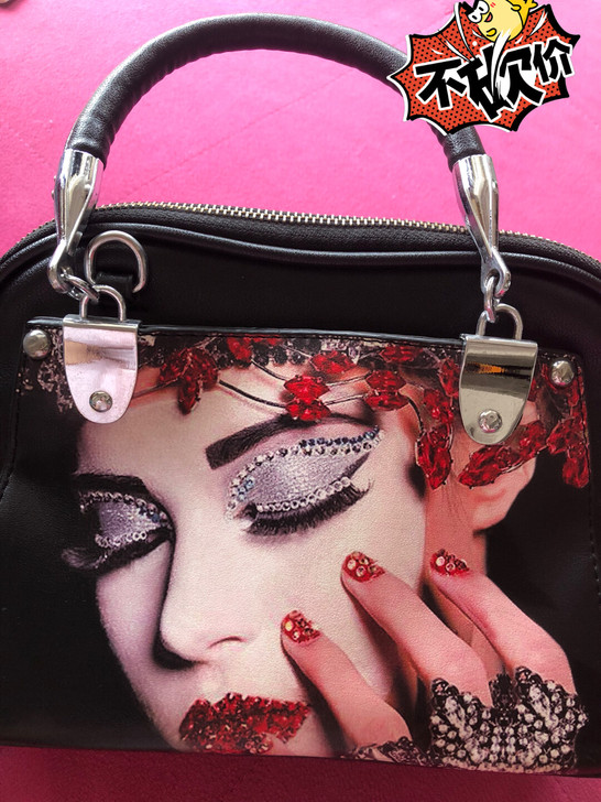 微商购买的真皮女包，超喜欢的包包，但我个人...