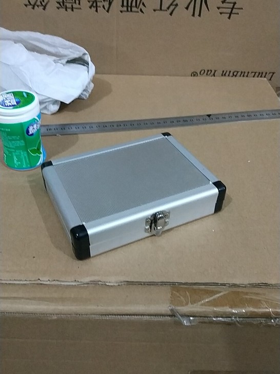 11元包邮全新铝合金收纳盒零件盒