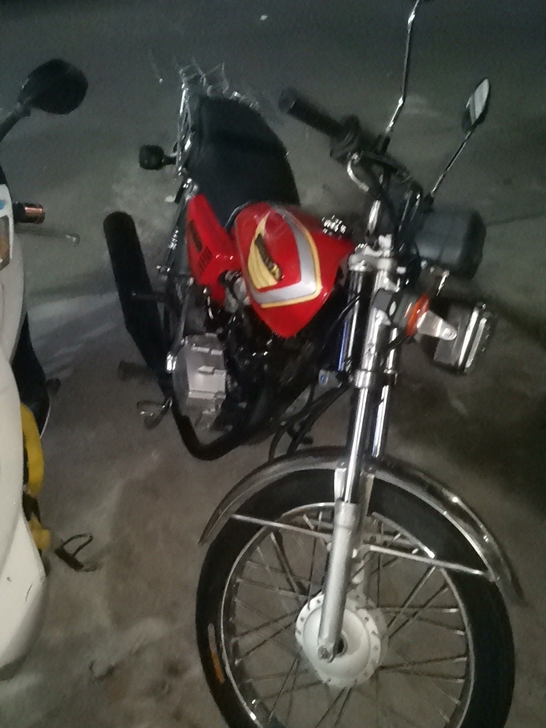 125车新得一逼，在勒流，因离开这个城市忍...