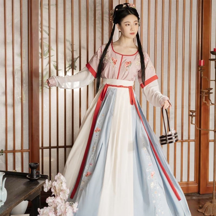 茗月萱【遇见:琉璃】汉服女原创坦领三件套日...