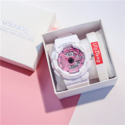 全新的 没戴过就是盒子丢了 粉色还是不太适...